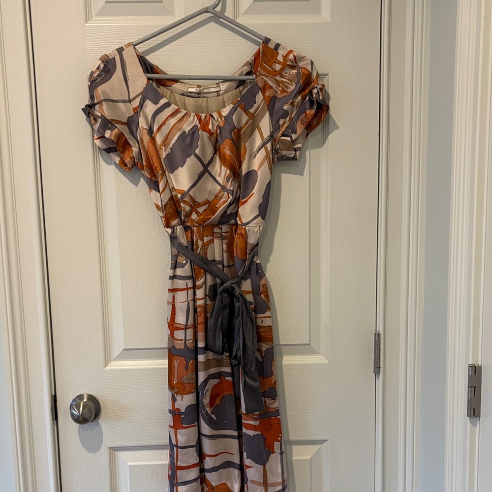 Mint Abstract Midi Dress in Orange and Gray